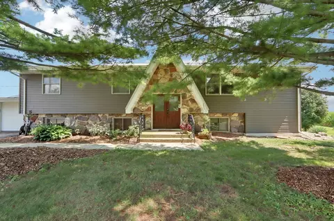 5296 Ripp Rd, Middleton, WI 53562