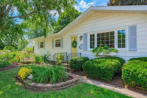 2118 Gilbert Rd, Madison, WI 53711