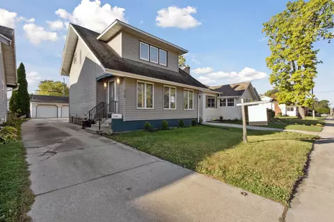 910 Benton Ave, Janesville, WI 53545