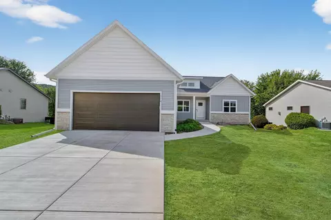 714 Reeve Rd, Mazomanie, WI 53560