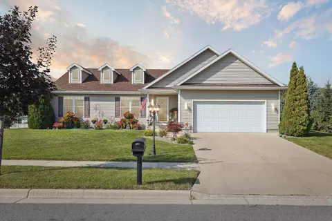 336 E Lakeview Dr, Whitewater, WI 53190