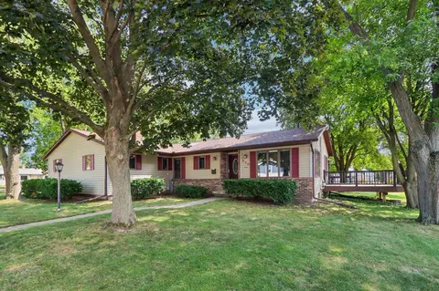 550 E Reinel St, Jefferson, WI 53549