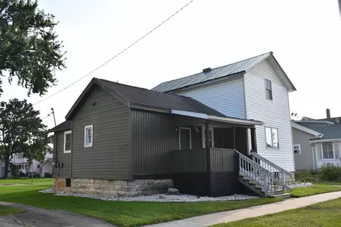 36 8th St, Fond Du Lac, WI 54935
