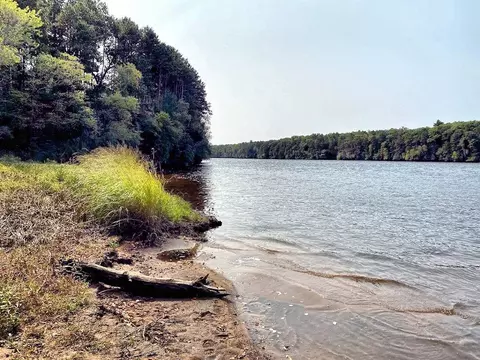 11 Juniper Trl, Wisconsin Dells, WI 53965