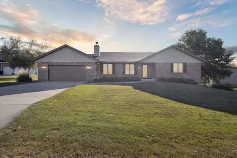 224 Winesap Ct, Janesville, WI 53548