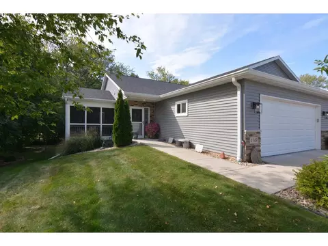 4749 Lorraine Way, Mcfarland, WI 53558