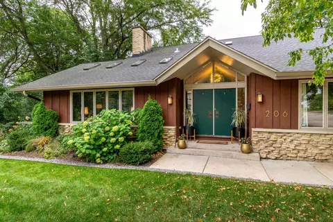 206 Ozark Trl, Madison, WI 53705