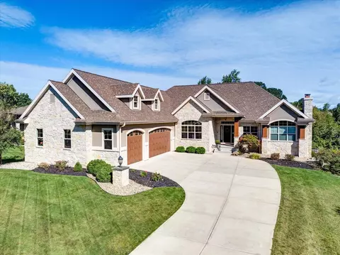5732 Tuscany Ln, Waunakee, WI 53597