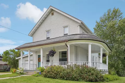 360 Main St, Loganville, WI 53943