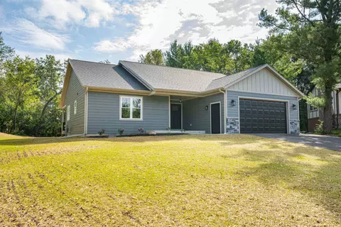 914 Marcy Ct, Wisconsin Dells, WI 53965