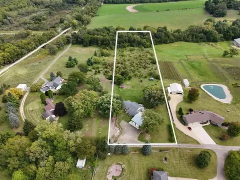 w8192 Pilz Road, Browntown, WI 53522