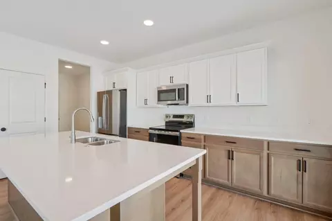 3173 Drumlin Ridge Dr, Cottage Grove, WI 53527