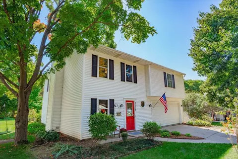 7013 Carnwood Rd, Madison, WI 53719