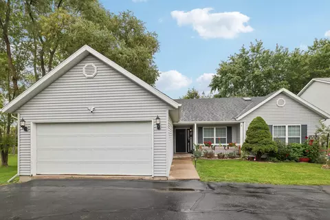 126 Thomson Ln, Oregon, WI 53575