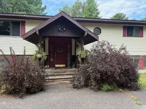 601 Superior St, Friendship, WI 53934