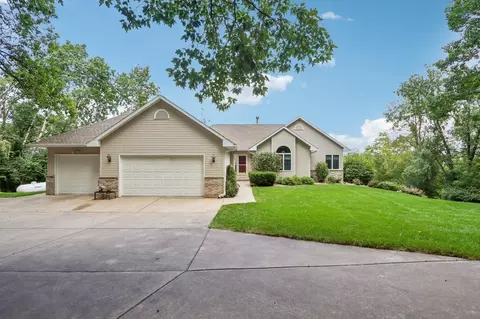 1778 Strawberry Rd, Deerfield, WI 53531