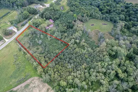 w6481 County Road P, Pardeeville, WI 53954