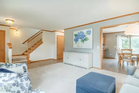 6130 Arrowpoint Way, Mcfarland, WI 53558