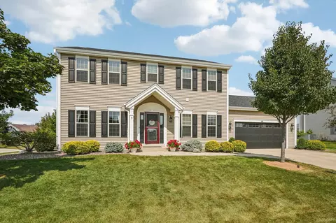 657 Cherrywood Dr, Waterford, WI 53185