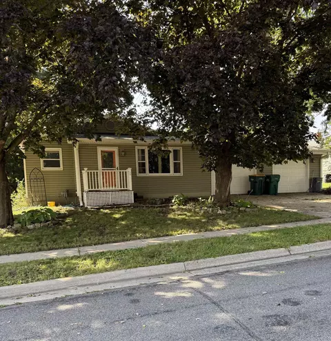 15 Edward Ave, Edgerton, WI 53534