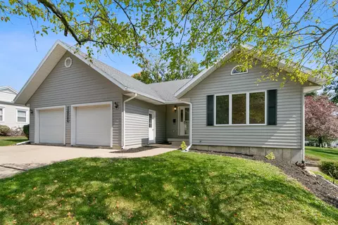 414 S Wisconsin St, Mineral Point, WI 53565