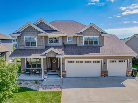 1110 Aldora Ln, Waunakee, WI 53597