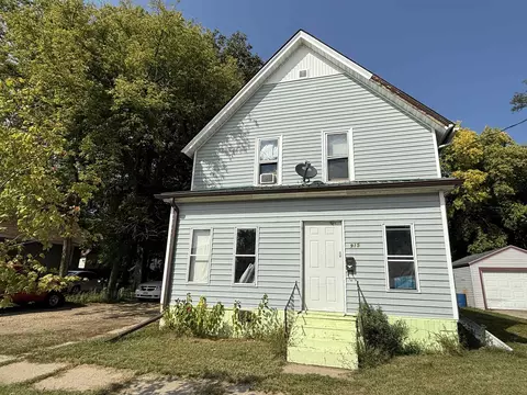 915 Bellevue Ave, Beloit, WI 53511
