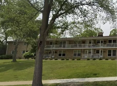 304 N Segoe Rd #202, Madison, WI 53705