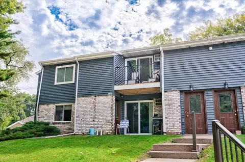 1006 Whispering Pines Way, Fitchburg, WI 53713
