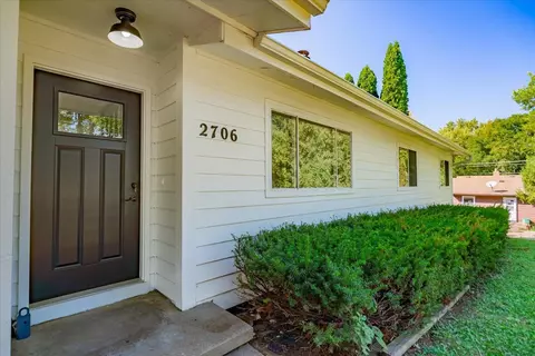 2706 Warner St, Madison, WI 53713