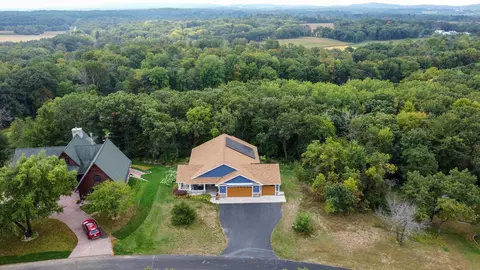 e9279 Pebblebeach Drive, Wisconsin Dells, WI 53965