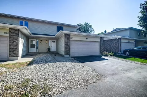 857 Henry St #15, Waunakee, WI 53597