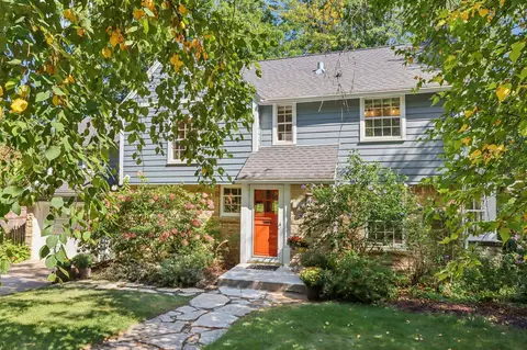 725 Seneca Pl, Madison, WI 53711