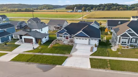 1407 Ridgetrail Dr, Cross Plains, WI 53528
