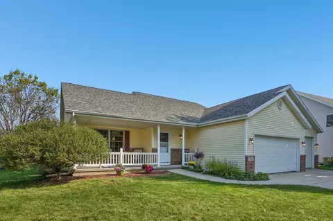 322 Yorktown Rd, Deforest, WI 53532