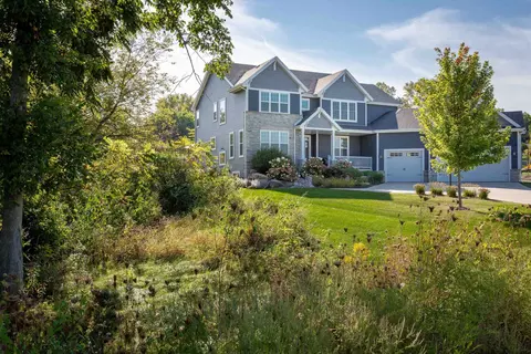 4741 Daybreak Ct, Middleton, WI 53562