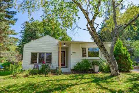401 Merrill Crest Dr, Madison, WI 53705