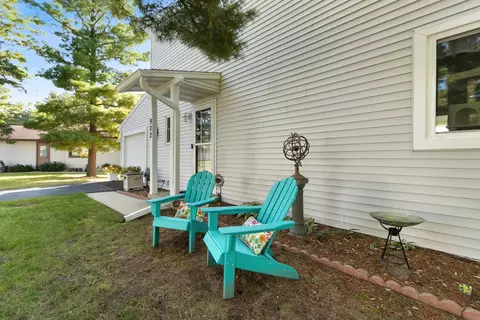 902 Saddle Rdg, Portage, WI 53901