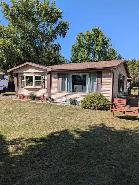 w1010 Laurie Lane, Montello, WI 53949