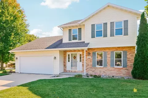 325 Stoney Ridge Trl, Stoughton, WI 53589