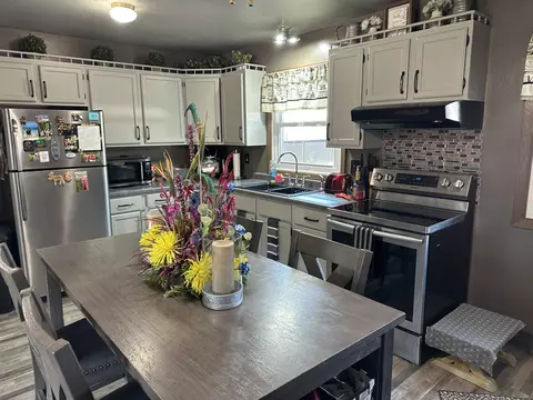 202 Alvin Cir, Beaver Dam, WI 53916