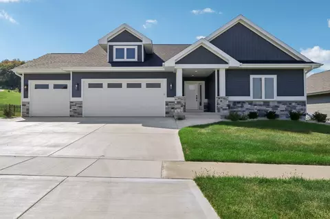 1404 Schoepp Rd, Cross Plains, WI 53528