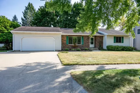 1580 Canterbury Dr, Reedsburg, WI 53959