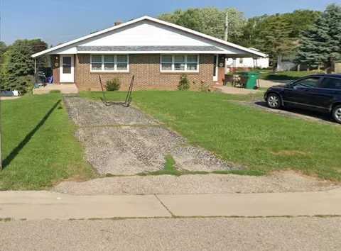 105-107 Ridge Dr, Mount Horeb, WI 53572