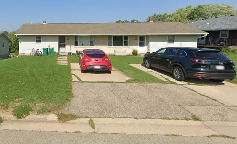 109-111 Ridge Dr, Mount Horeb, WI 53572
