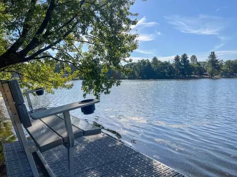 1176 Dakota Ct, Friendship, WI 53934