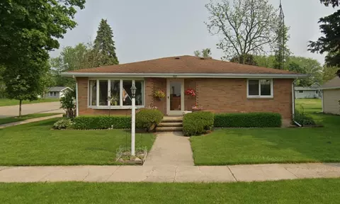 903 24th St, Monroe, WI 53566