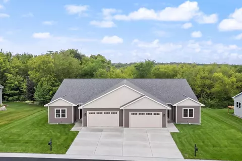 730 Kensington Dr, Ripon, WI 54971