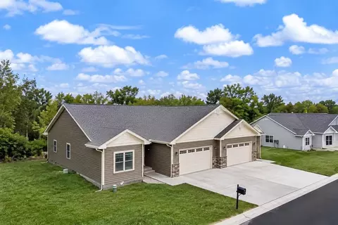 742 Kensington Dr, Ripon, WI 54971
