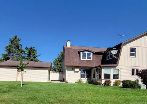 206 Saddle Rdg, Portage, WI 53901